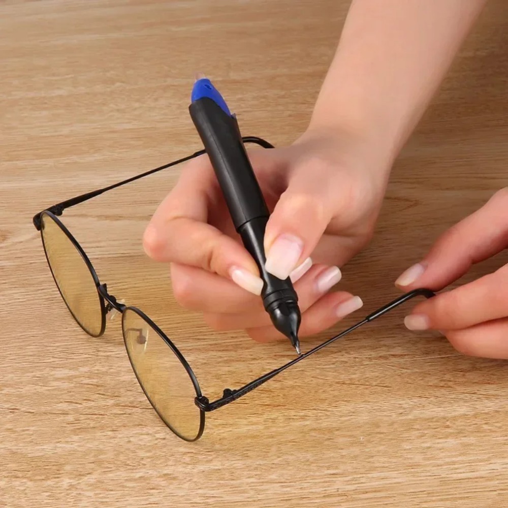 1個入り 超強力液体グルーペン 5秒硬化ツール UVライト付 - Woodworking Quote のレビューと価格