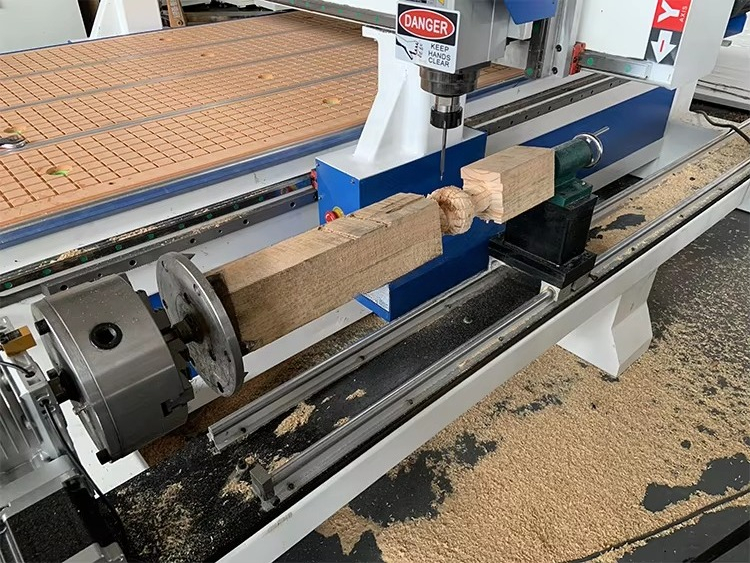 工場供給高精度木工彫刻機木材4軸CNCルーター - Woodworking Router のレビューと価格