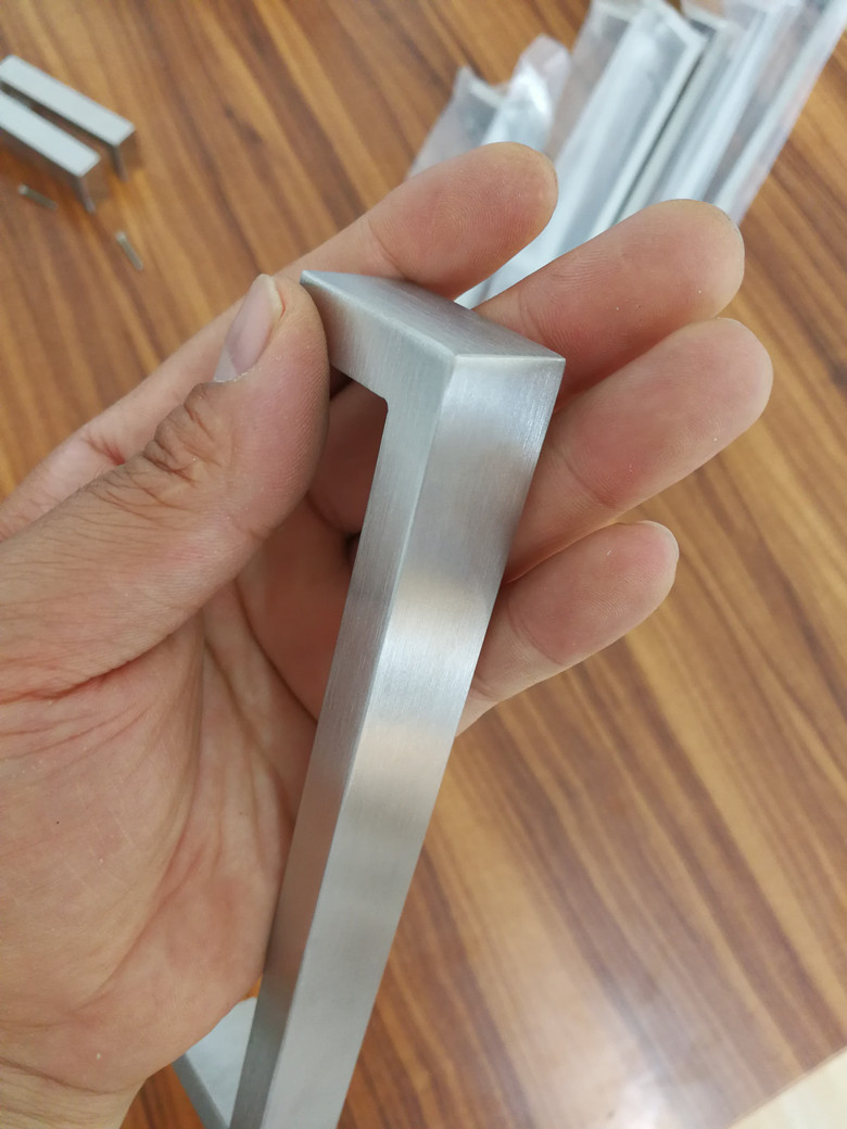 10 ピース/ロット 10*20 ミリメートル角棒ドアハンド - Woodworking Quote のレビューと価格